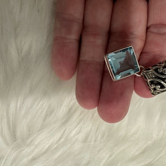 Filigree Sterling silver blue topaz studded dangle earrings NEW - Picture 7 of 7